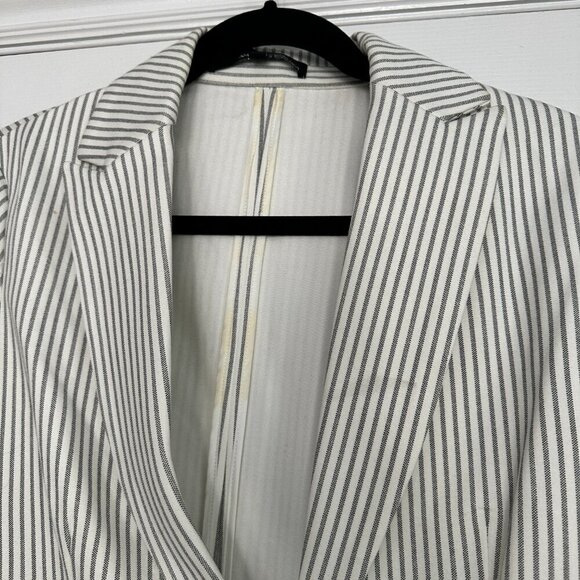 Amanda + Chelsea Striped Stretch Knit Blazer Size Medium - Picture 3 of 10